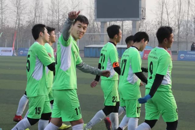 库里27分哈特三双 勇士负尼克斯跌回西部第十