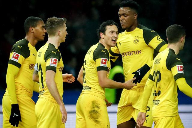 库里27分哈特三双 勇士负尼克斯跌回西部第十