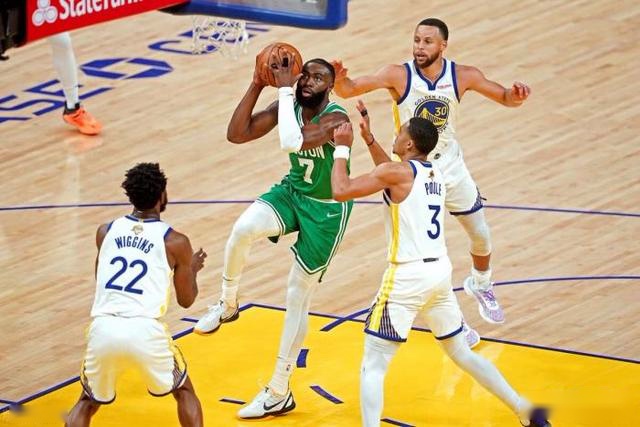 强强对话！森林狼大胜快船继续排名西部第一