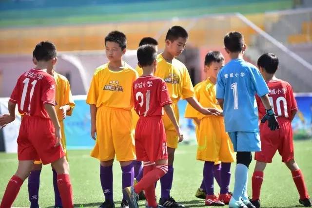 韩德君17+14辽宁险胜宁波 原帅20分山西胜上海